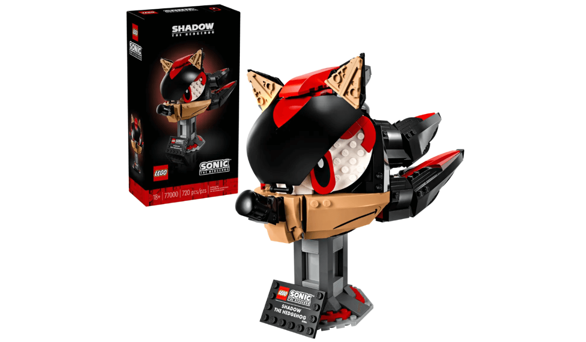 LEGO Shadow the Hedgehog Bust Reveal