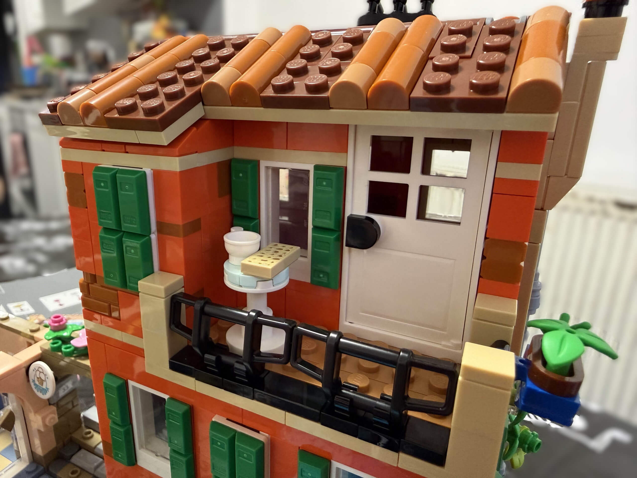 Close up of a brown top floor apartment from LEGO Italian Riviera set
