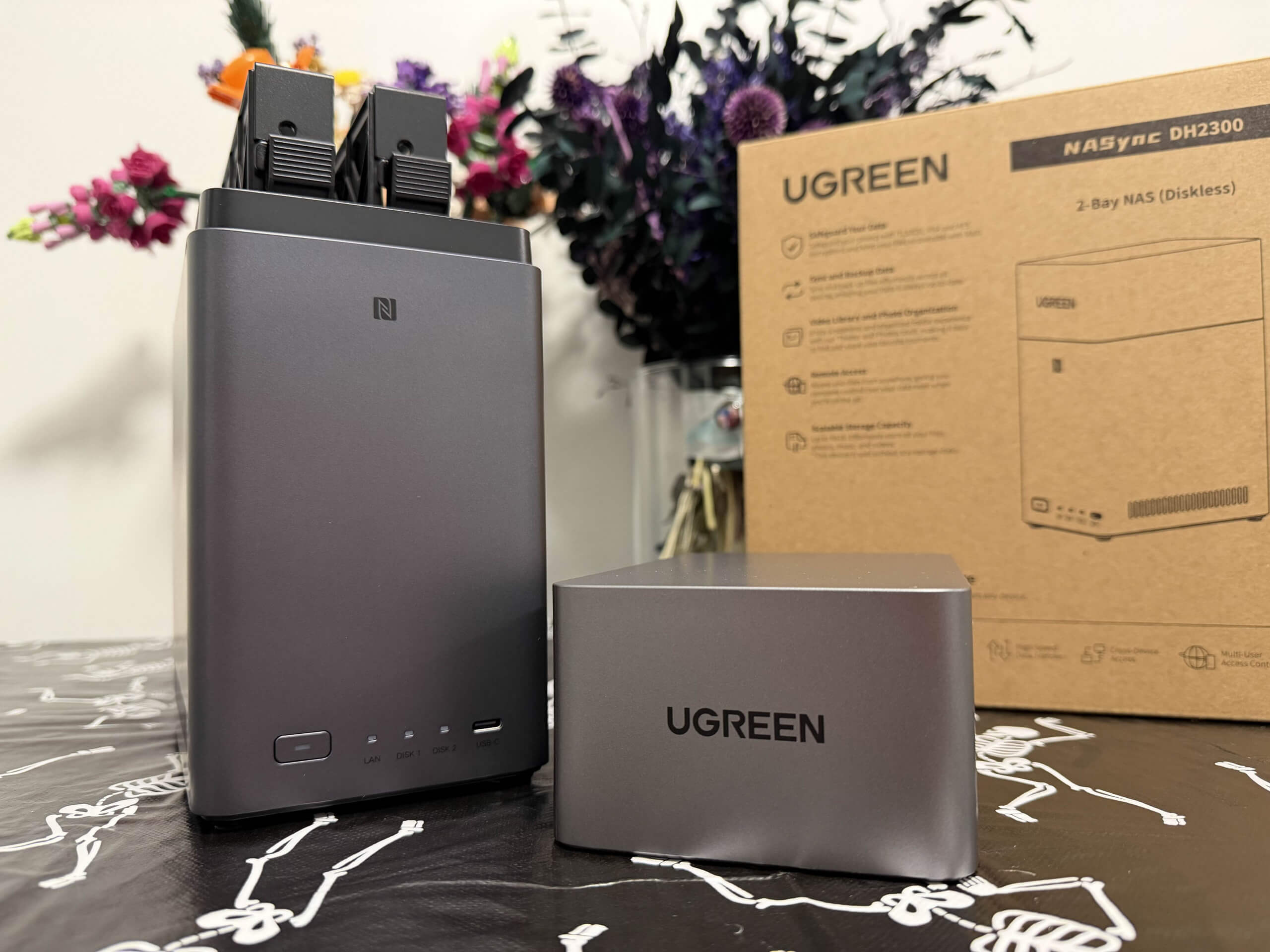 image of the ugreen nasync dh2300 with the lid off on a table