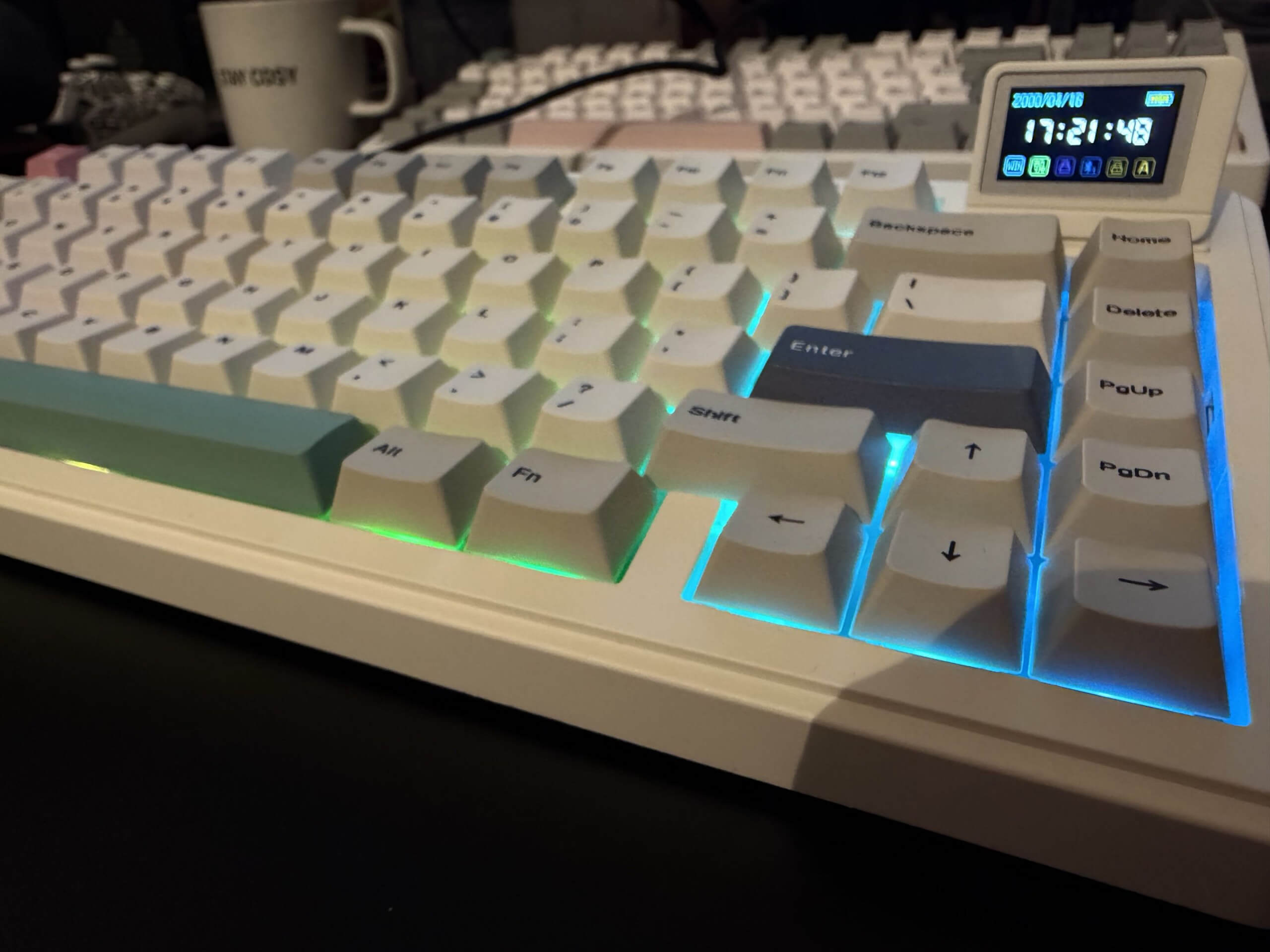 image of the RT82 featuring the small lcd screen