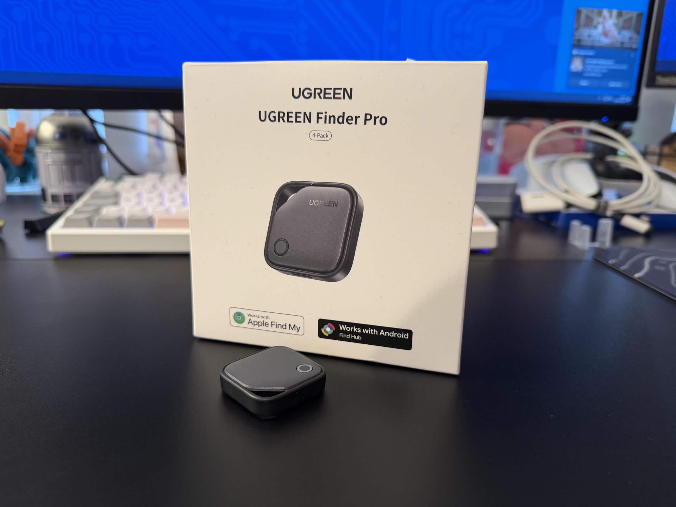 ugreen finder pro on a black desk