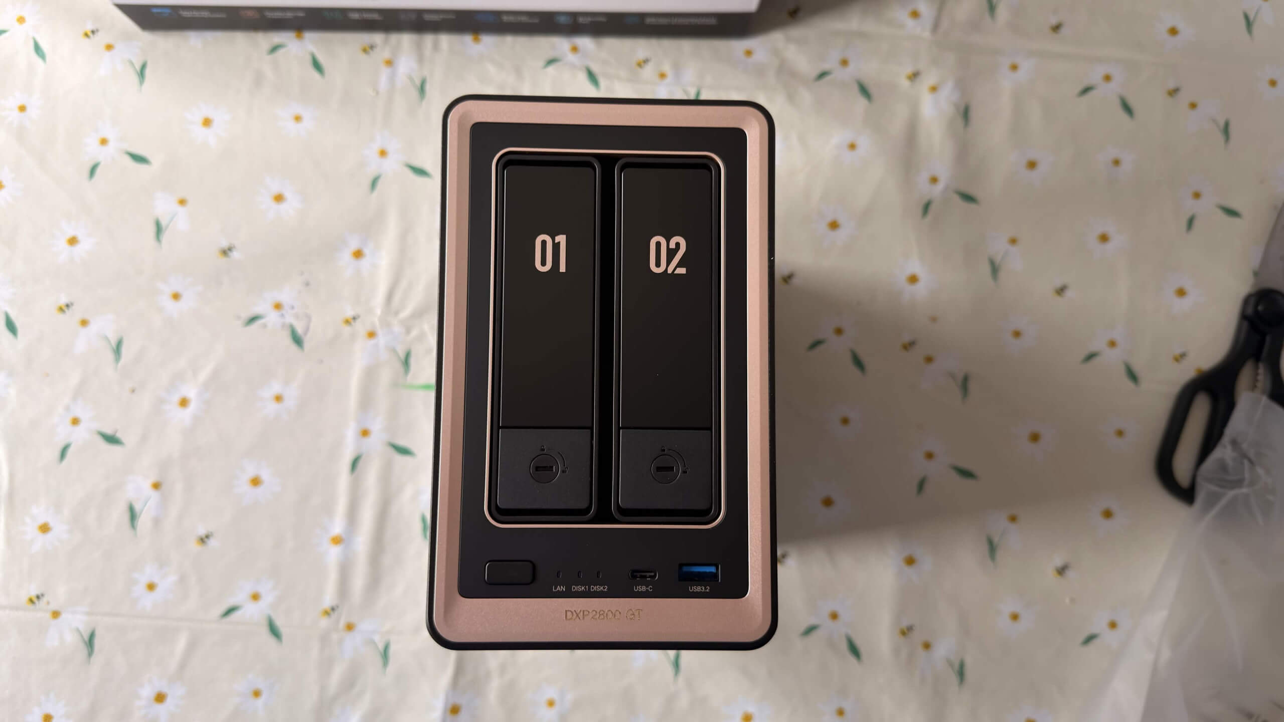 image of the ugreen nasync dxp2800 gt front showing the two bays and the ports at the front
