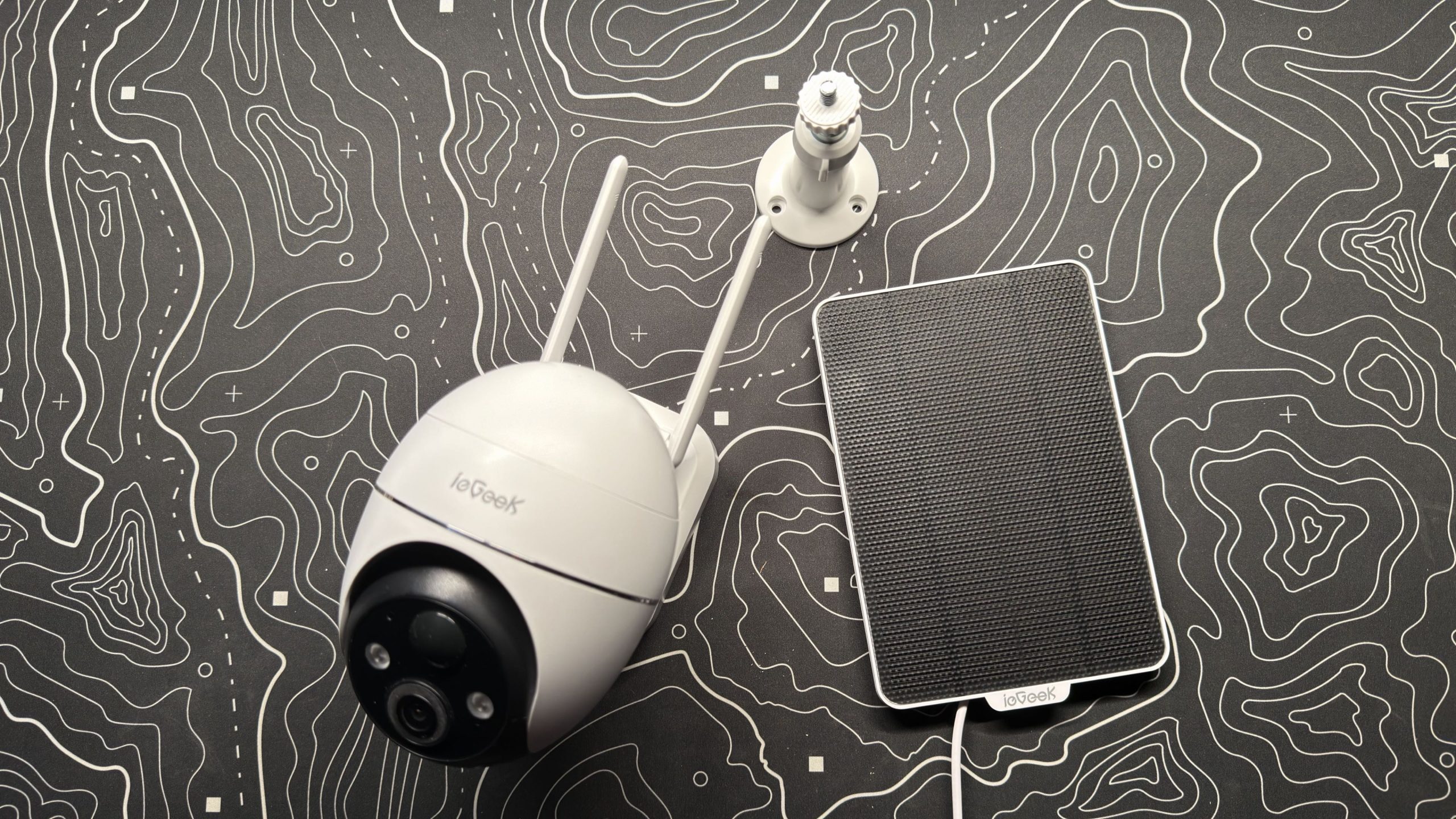 image of all the parts that go together to form the zs-gx4s security camera